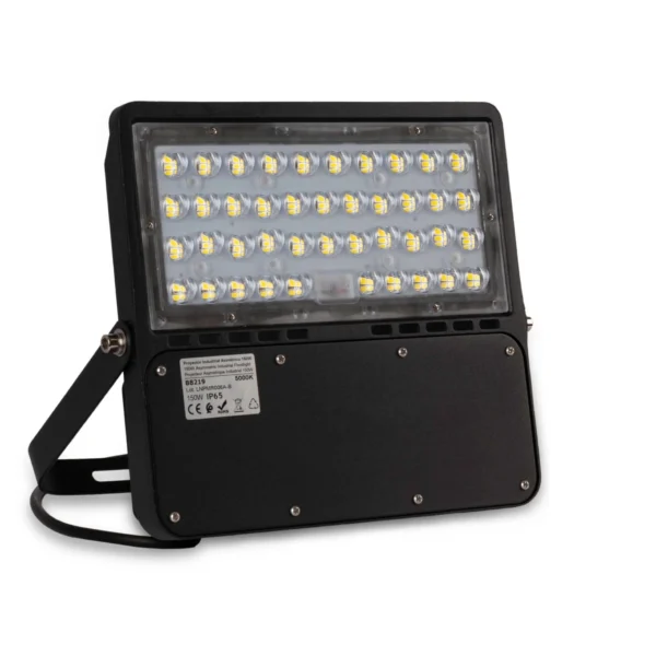 Proiettore LED asimmetrico per esterni 150W - 18600lm - IP65